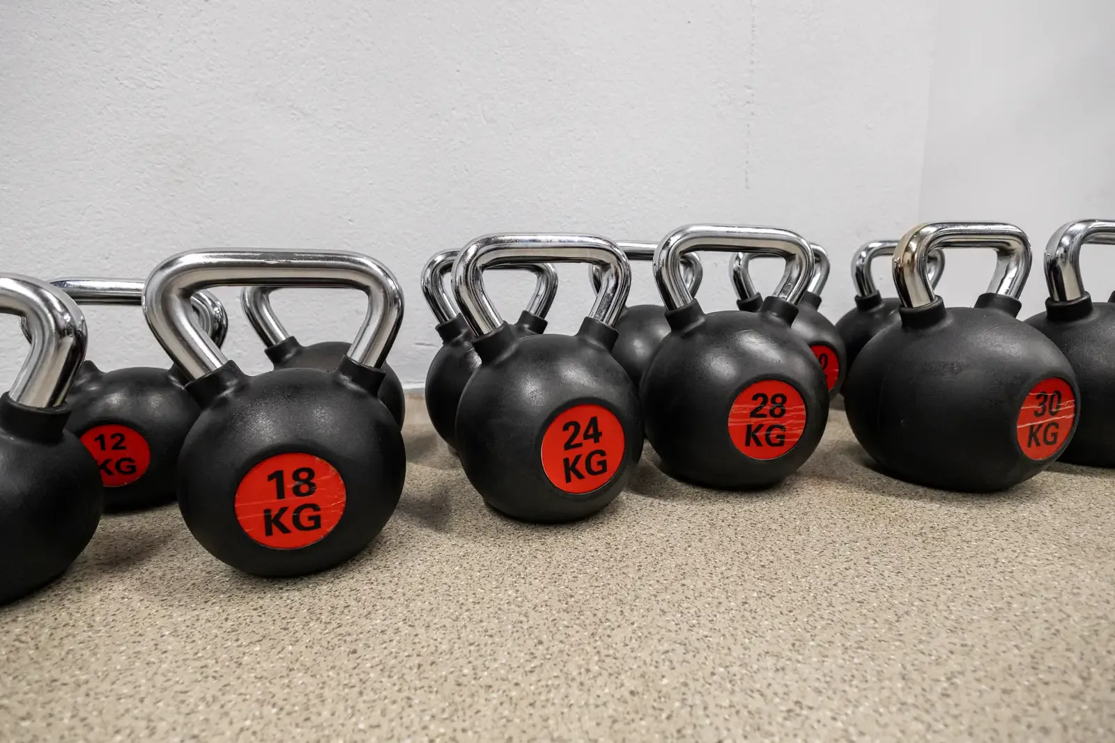 Ο κεντρικός χώρος του γυμναστηρίου SK GYM ΜΟΝΟΜΑΧΟΙ