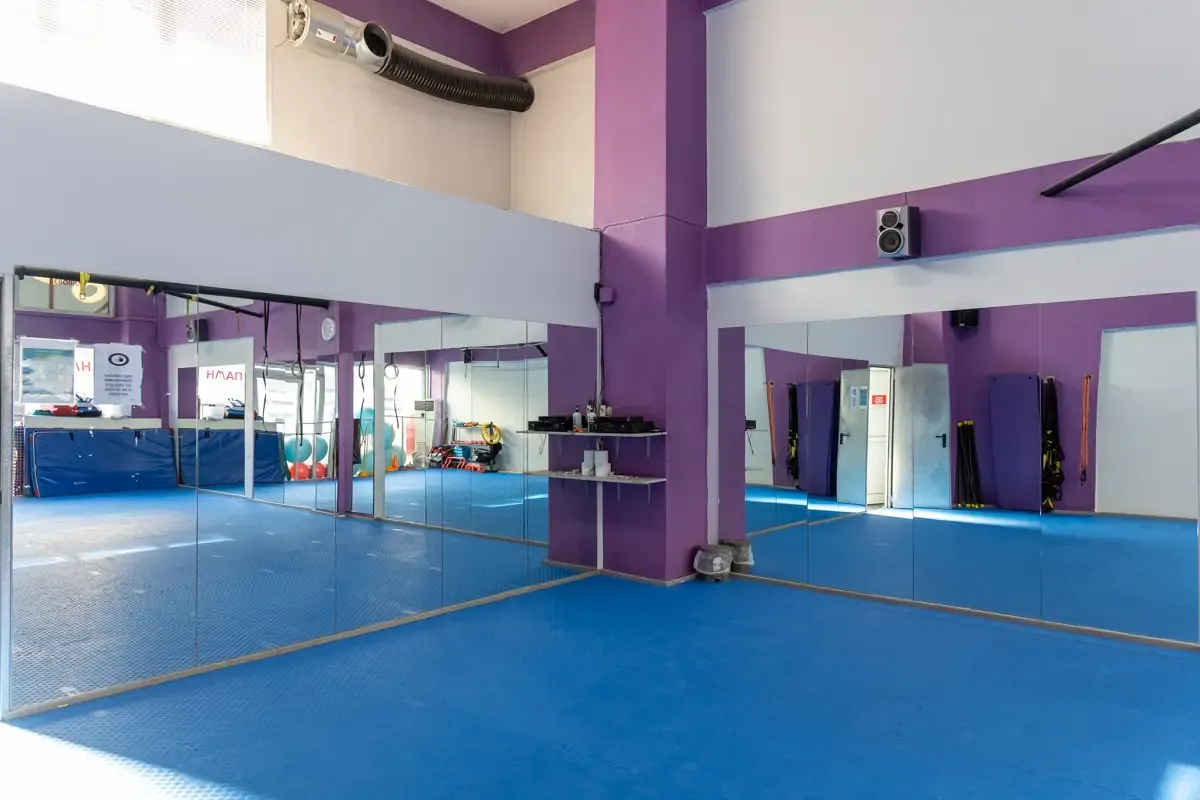 Αίθουσα αθλημάτων του SK GYM ΜΟΝΟΜΑΧΟΙ